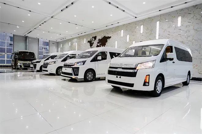 Nine Toyota Hiace