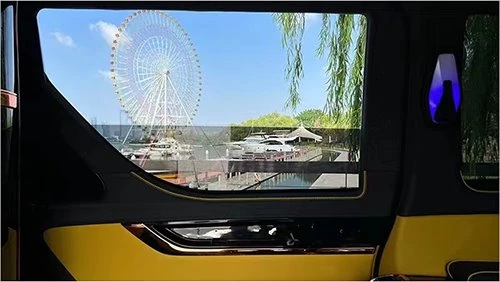 Middle door glass window