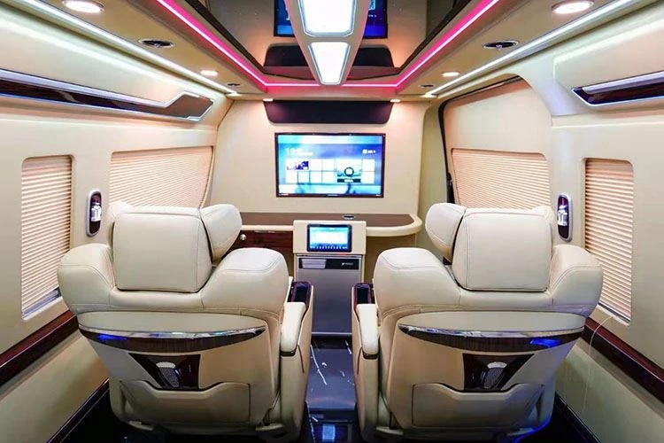 Toyota Hiace modificirano komercijalno vozilo