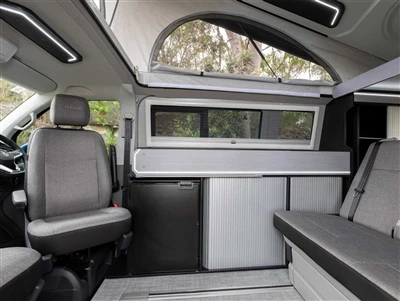 Penjanje i cross-country kampiranje Volkswagen T6 Modificirani automobil još ...