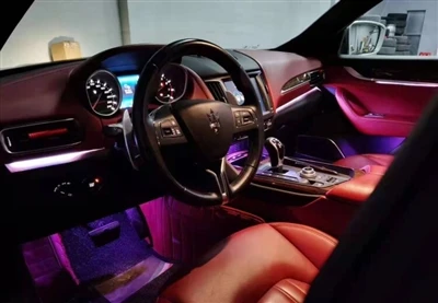 Maserati Levante prepravlja ambijentalna svjetla u 64-boji kako bi obogatila ...