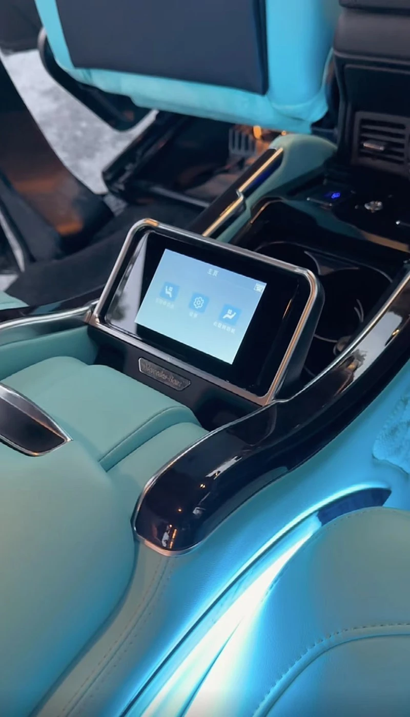 Touch screen Touch screen