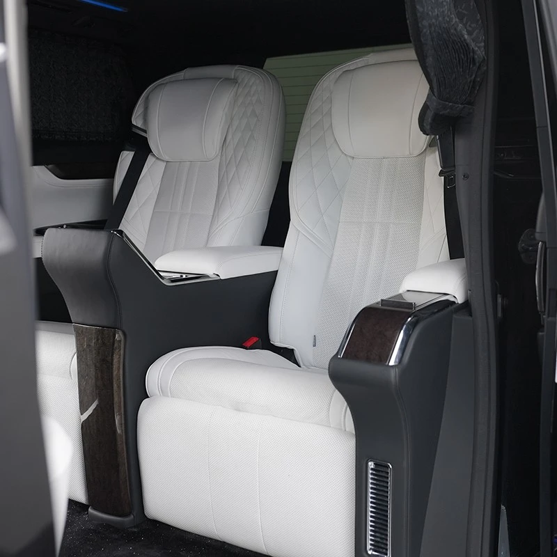Prodajem komplet sjedala Toyota Alphard